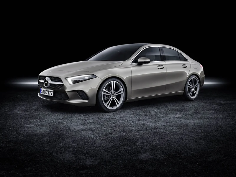 Mercedes A Serisi Sedan 200 AMG