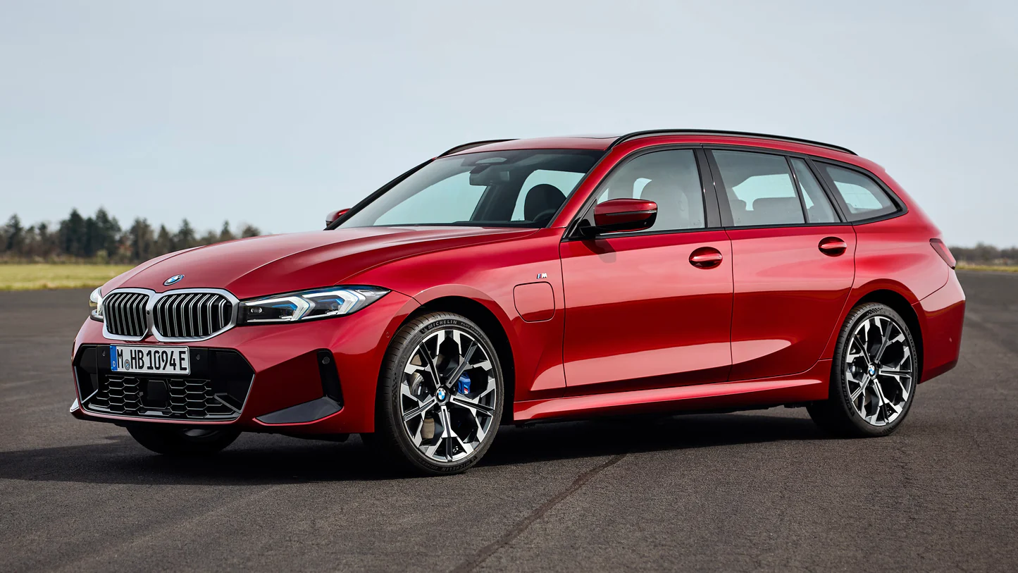 BMW 3 Serisi 330i Touring xDrive