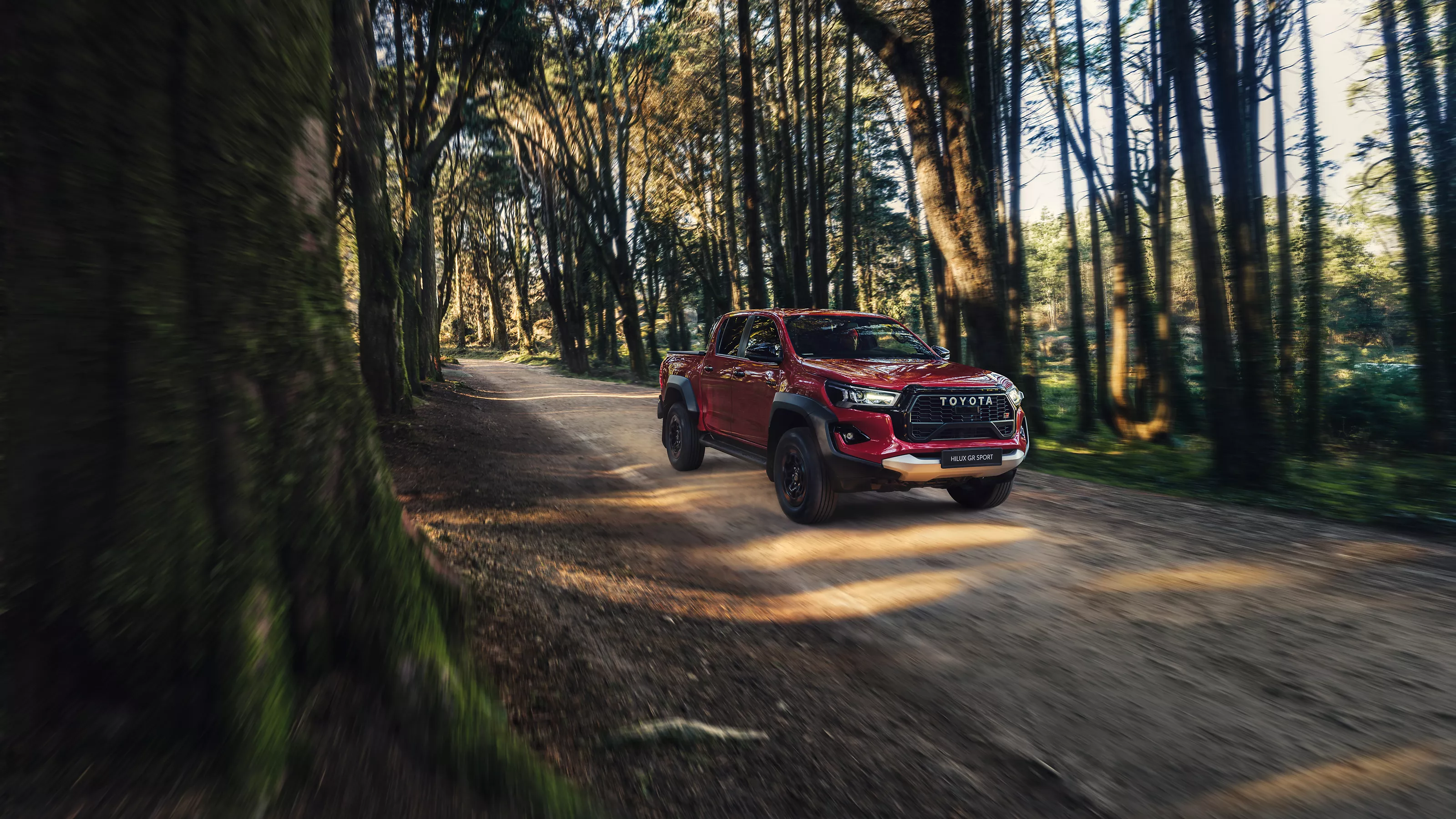 Toyota Hilux 2.4 Invincible 4×4