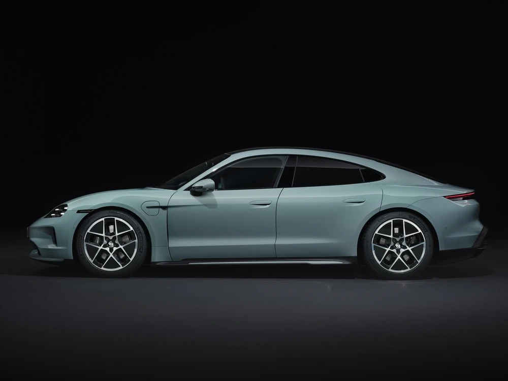 Porsche Taycan Turbo Cross Turismo